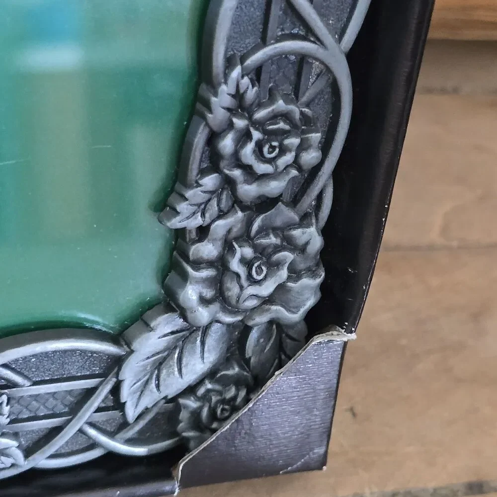 Decorel Ornate Pewter 5